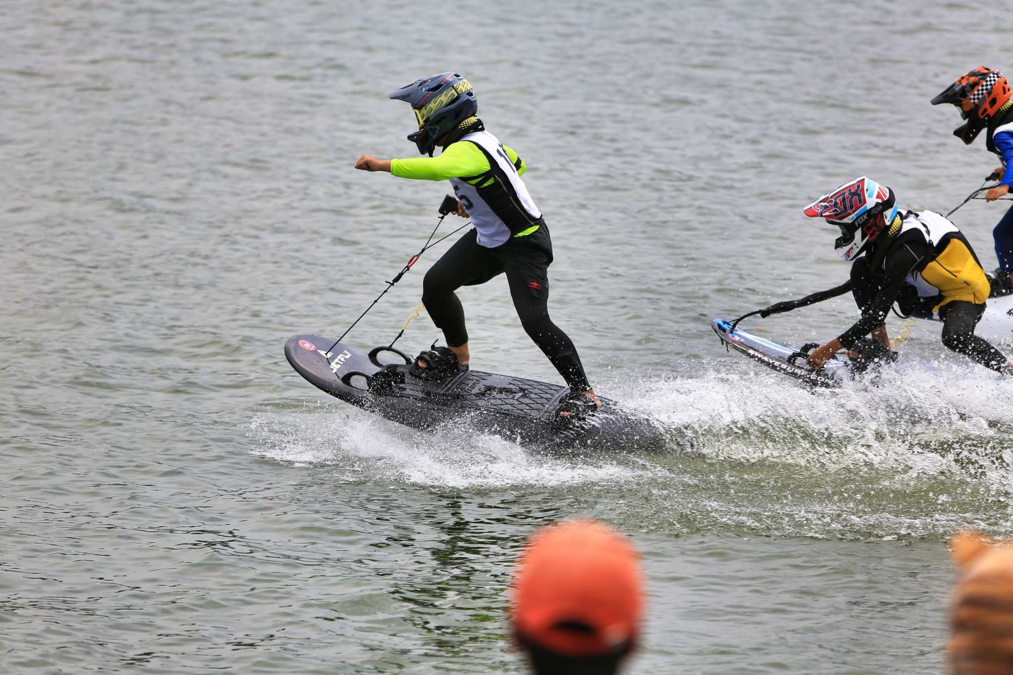 Havospark JF02 – 68 km/h High-Performance TORAY Carbon Fiber E-Surfboard for Racing and Rental Applications